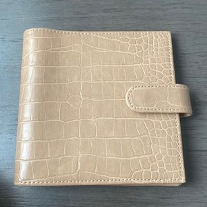 Cute beige A6 cash stuffing wallet!